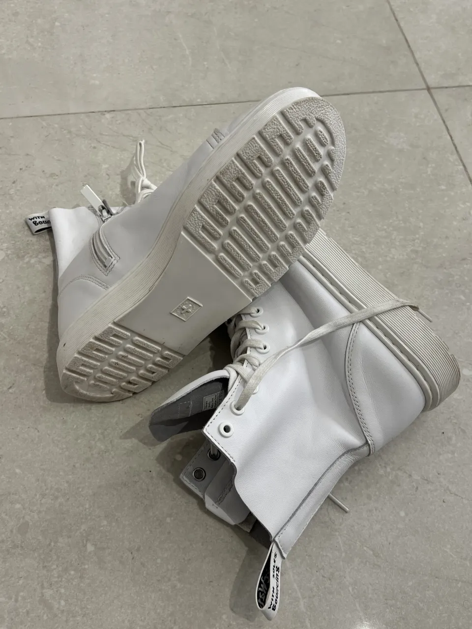 Borcegos Dr. Martens - Vista 4