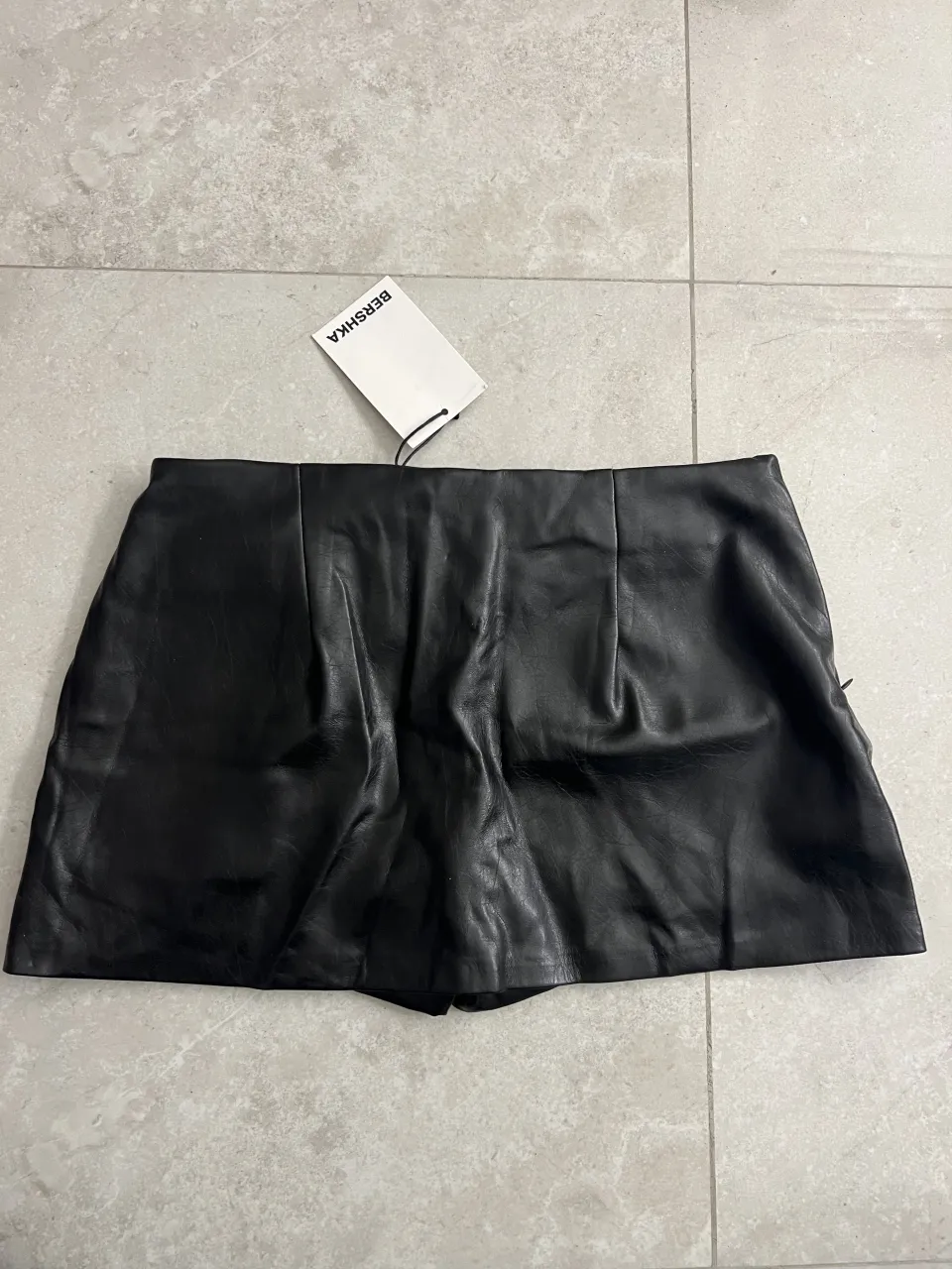 Short Bershka - Vista 3