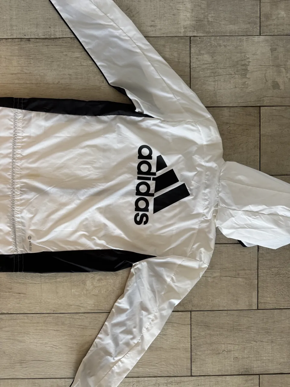 Campera adidas - Vista 2