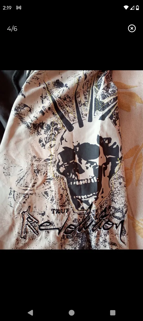 Short True revolution - Vista 4