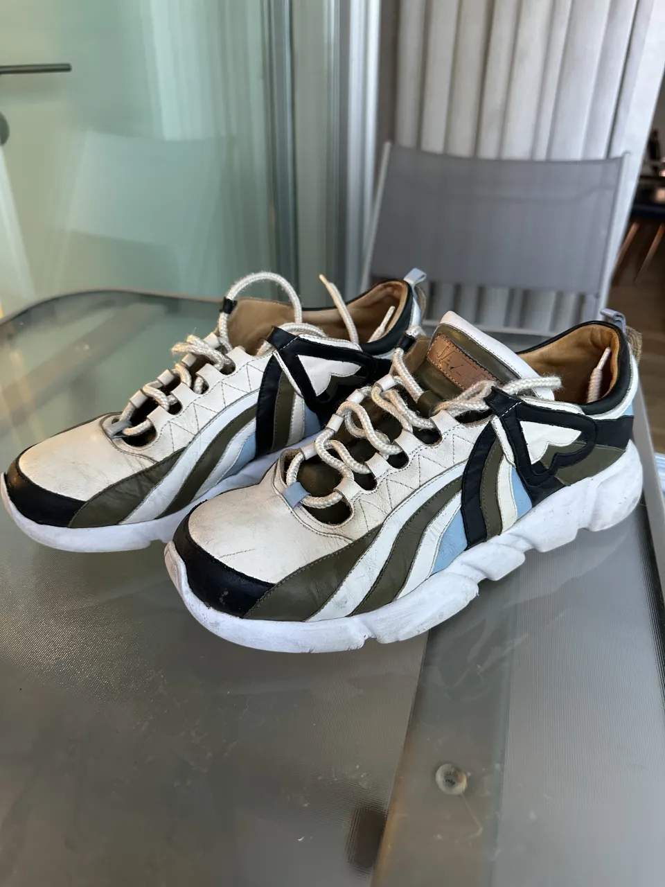 Zapatillas Jazmín Chebar