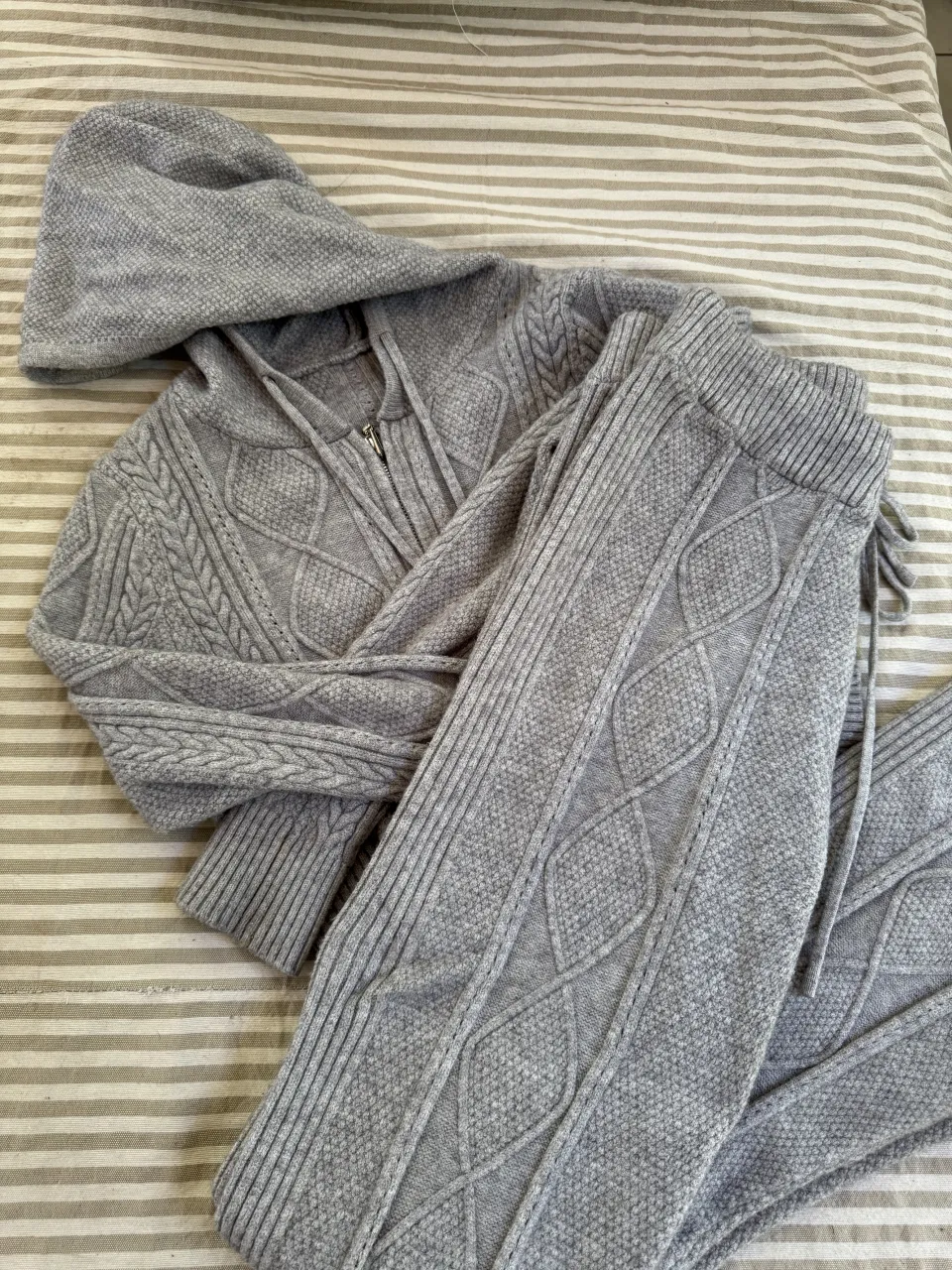 Buzo Importados - Vista 2