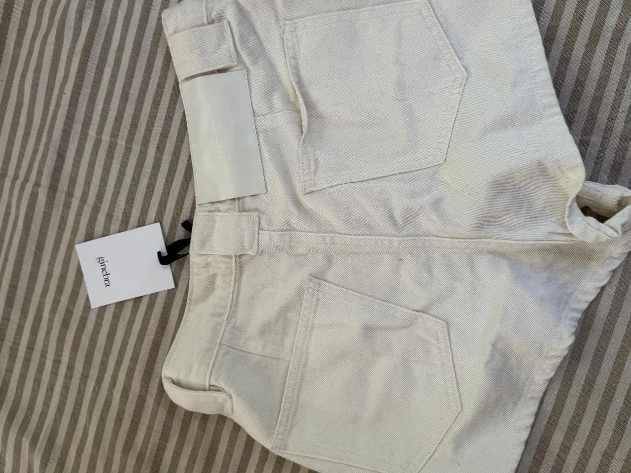 Short Ginebra - Vista 2