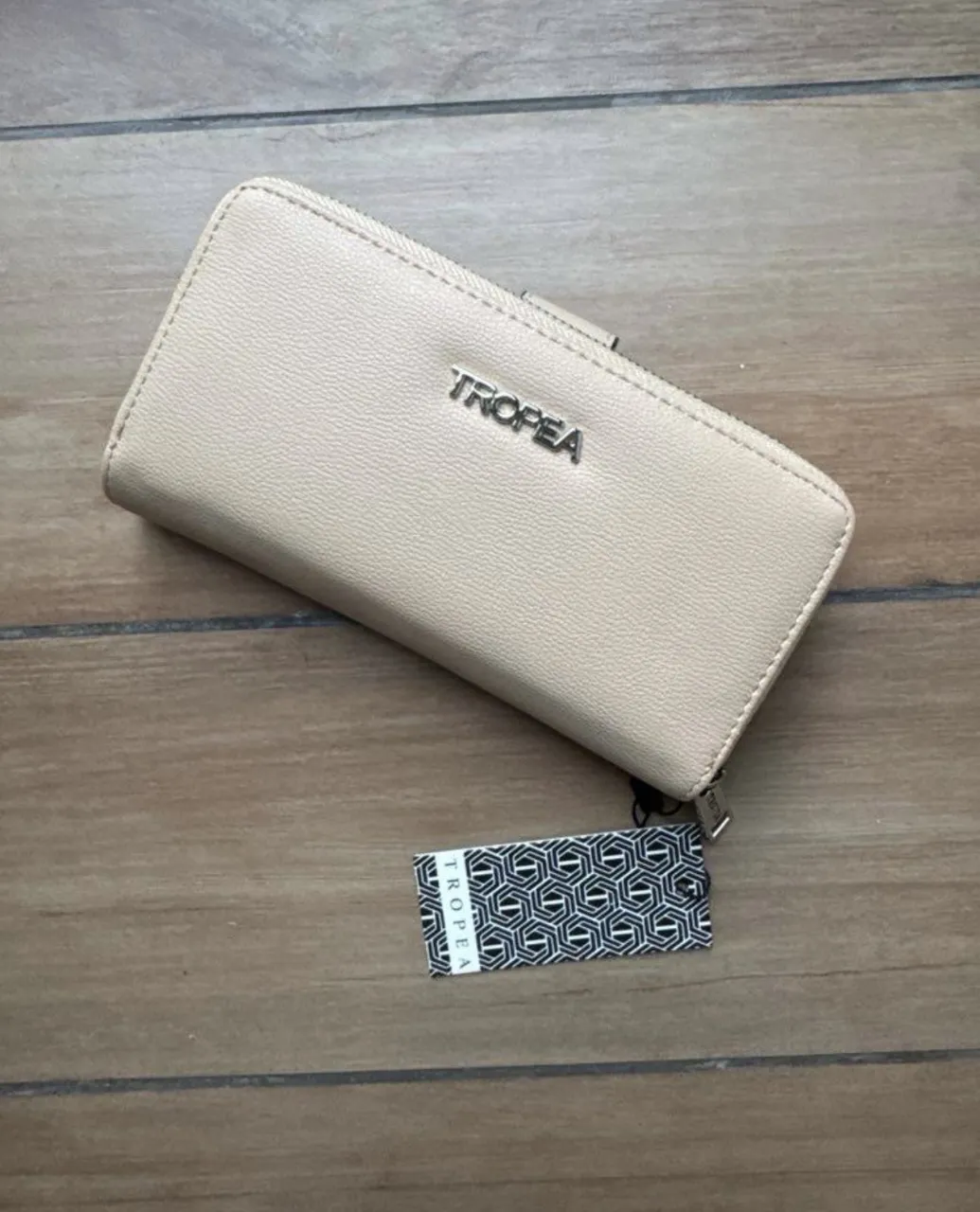 Billetera Tropea