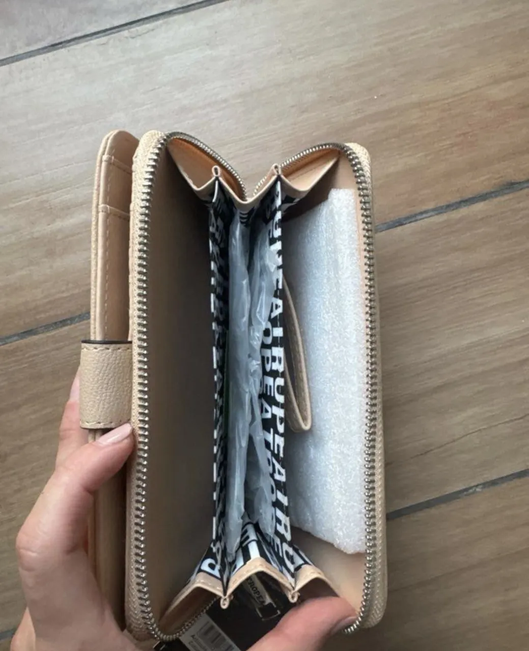 Billetera Tropea - Vista 4