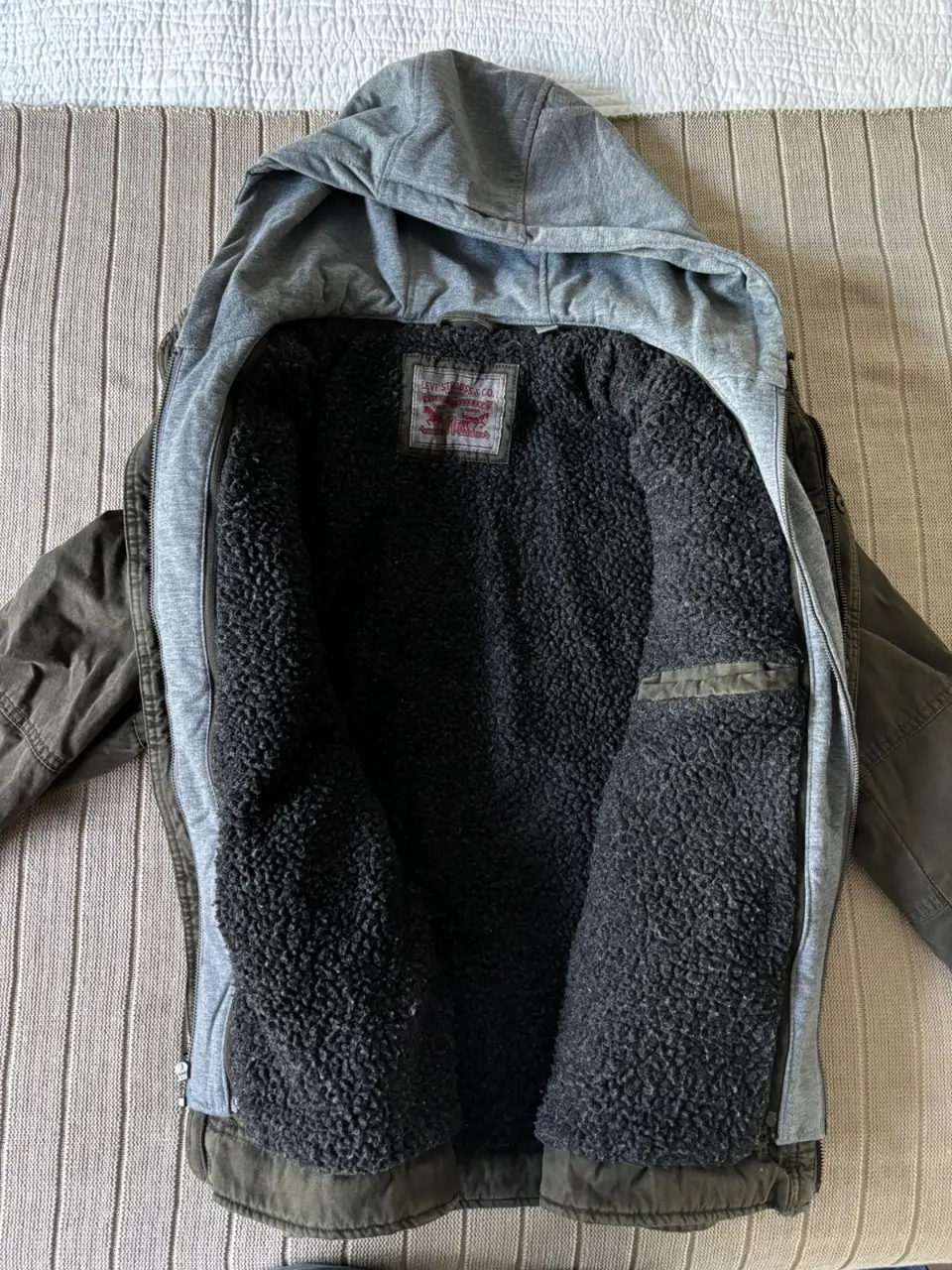 Campera Levi's - Vista 2