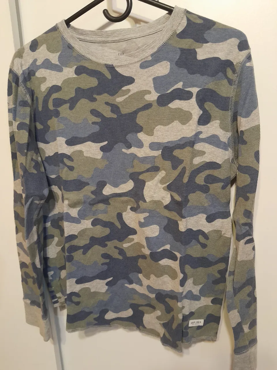 Sweater de cuello redondo GAP