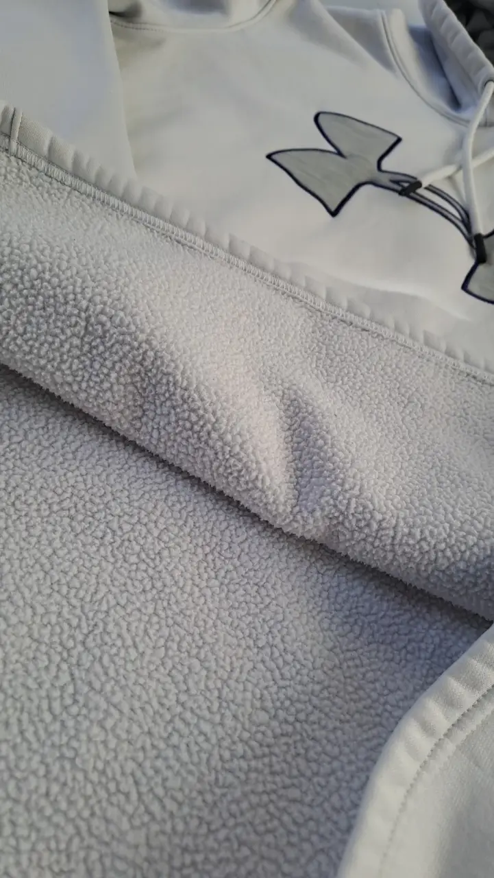 Buzo Under Armour - Vista 2
