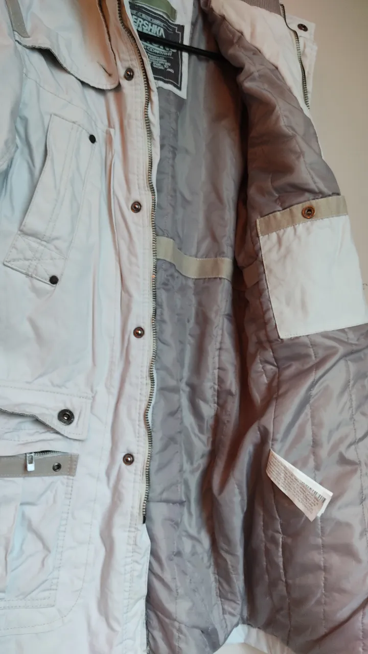 Campera Bershka - Vista 3