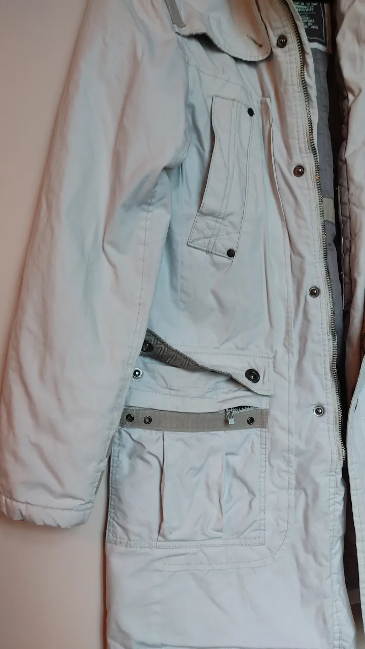 Campera Bershka - Vista 2