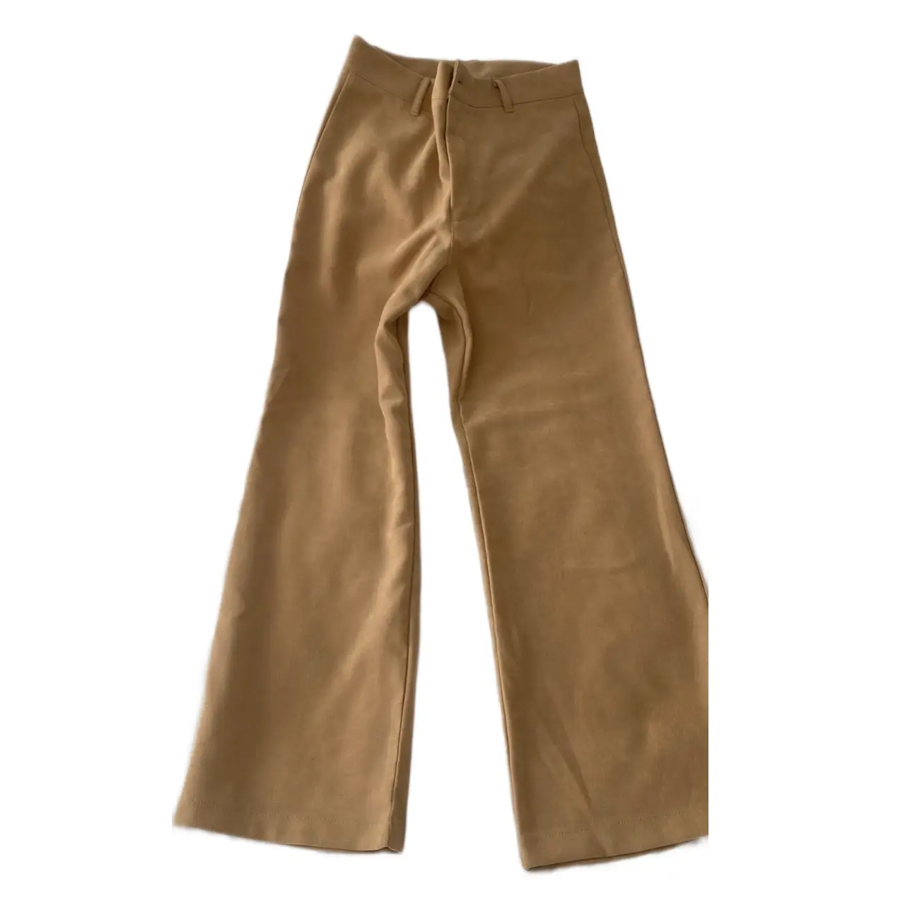Pantalón sastrero de corderoy color beige. Talle L. Tiro alto, corte ancho y campana. Ideal para un look retro.