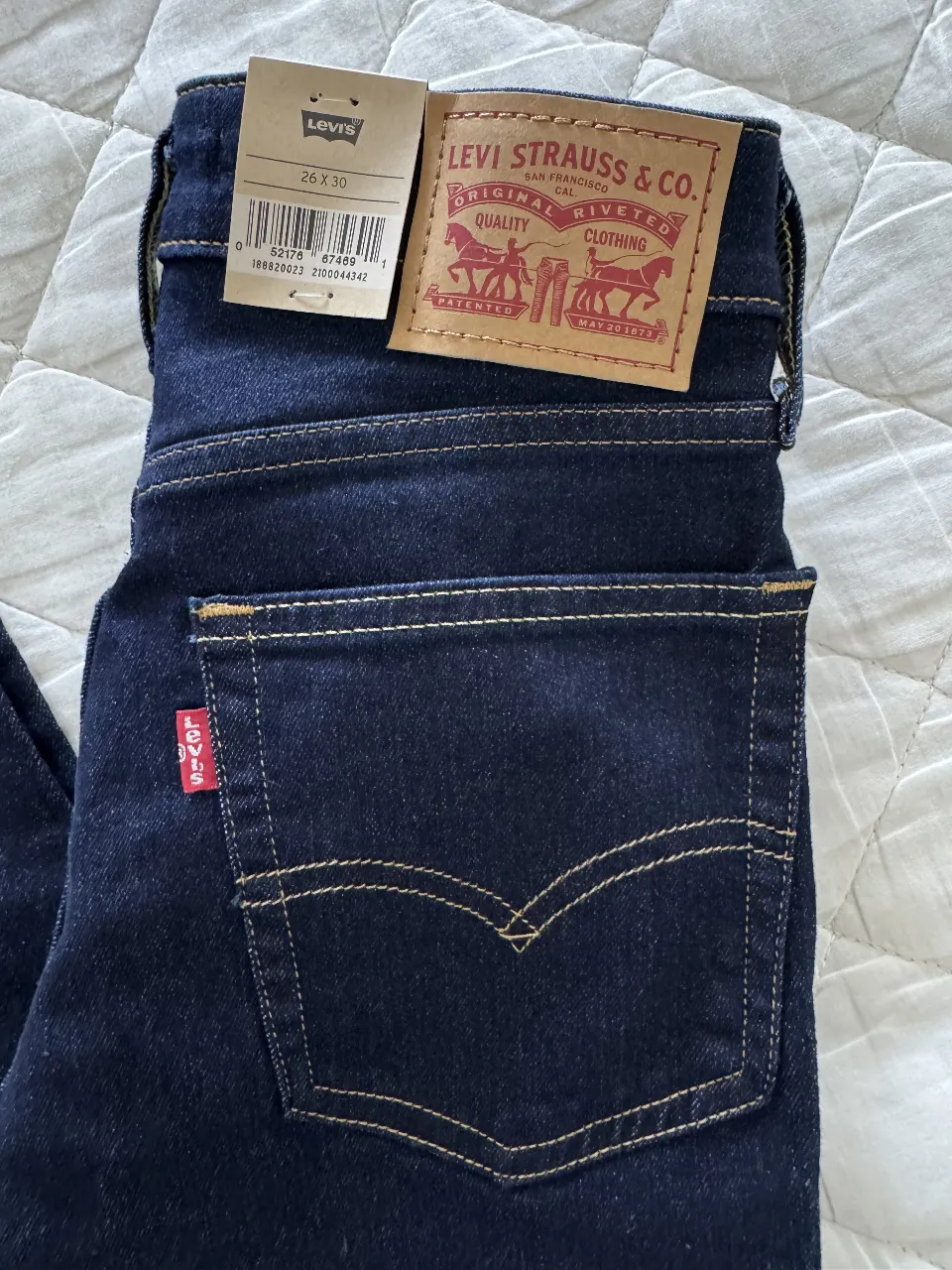 Jean Levi's - Vista 2