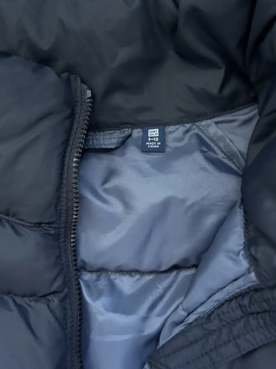 Campera de plumas Uniqlo - Vista 2