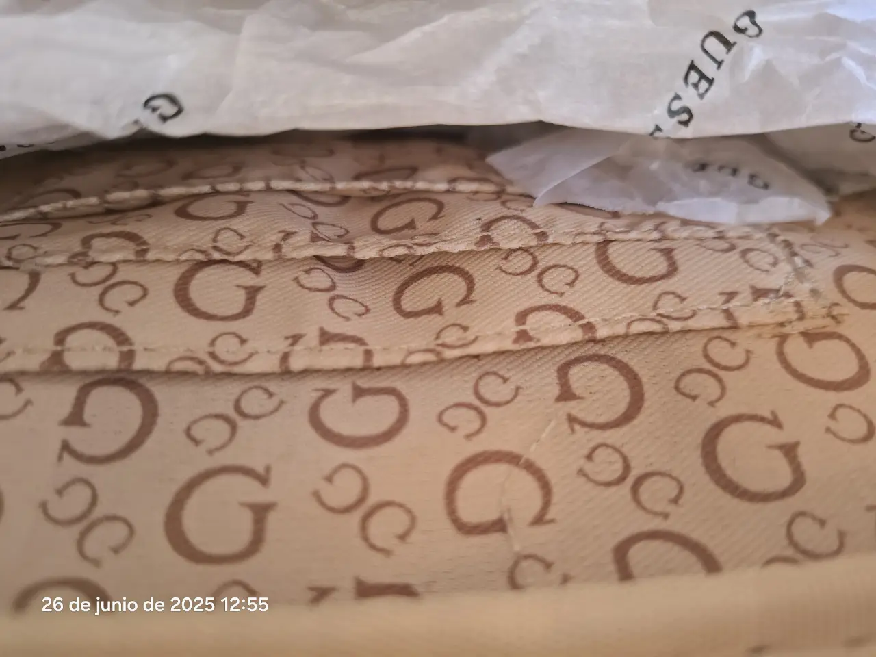 Cartera GUESS - Vista 5