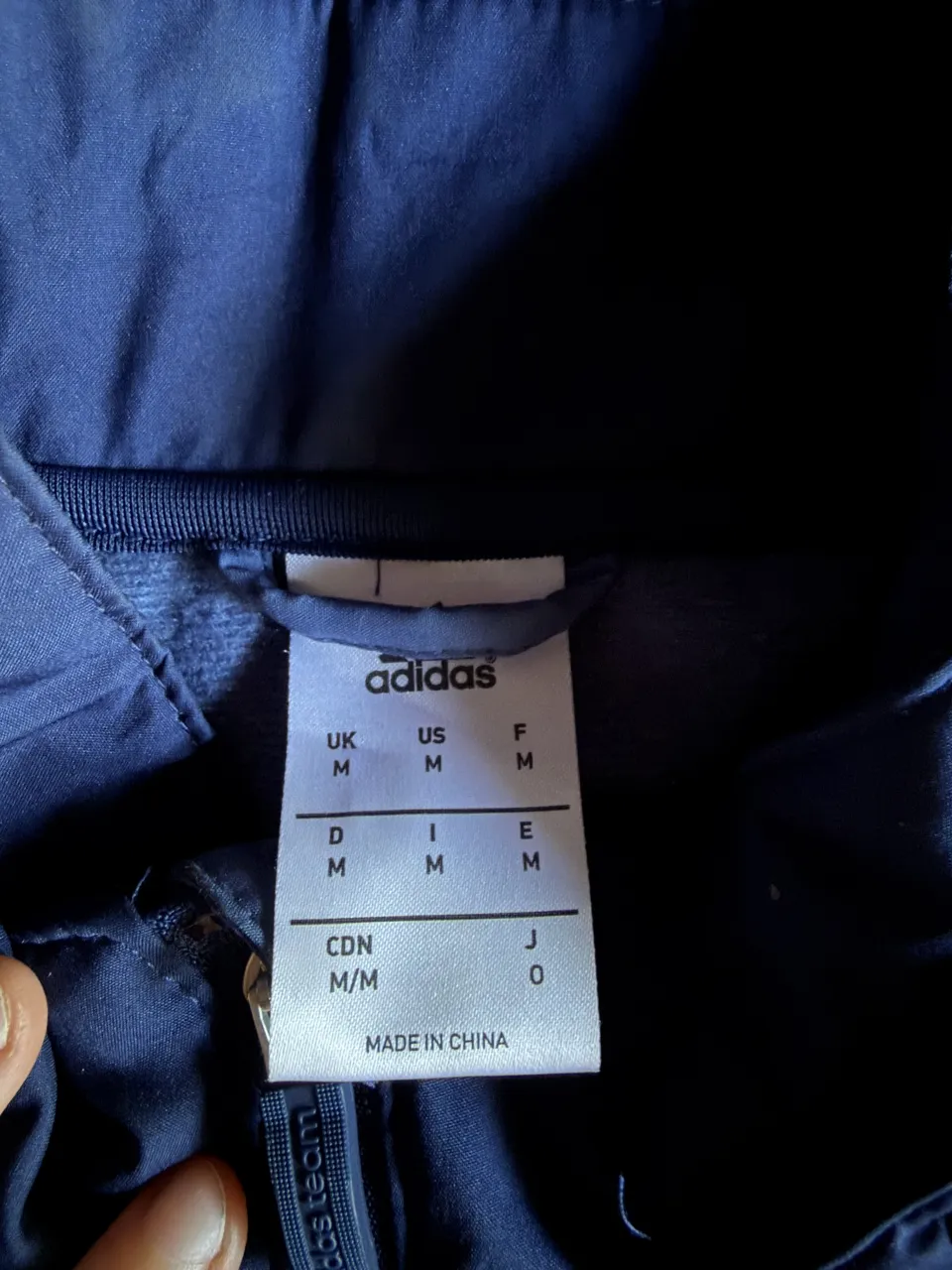 Campera adidas - Vista 3