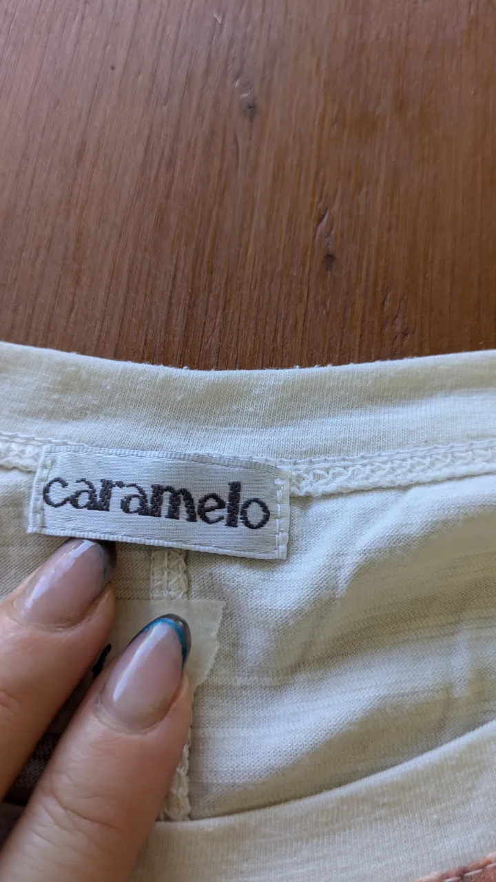 Remera Caramelo - Vista 2