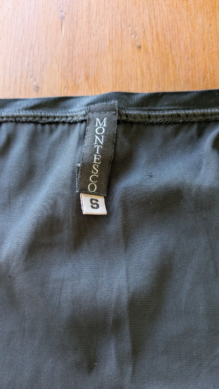 Remera Montesco - Vista 2