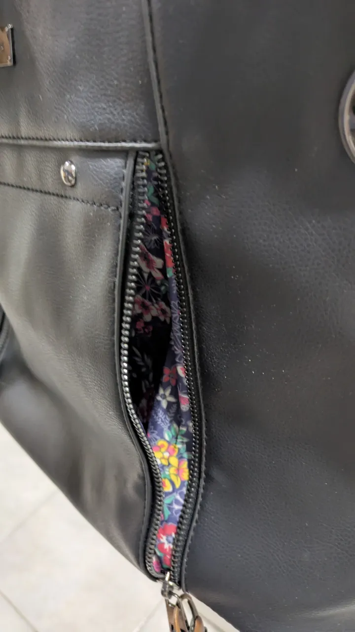 Cartera Queen's - Vista 6