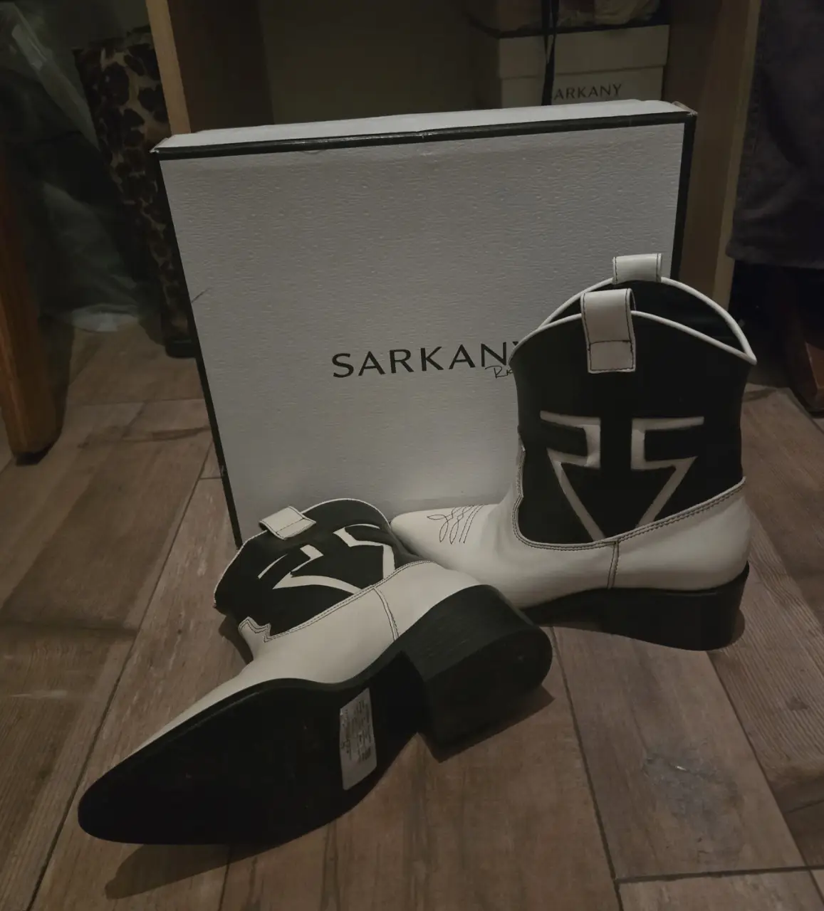 Botas Sarkany - Vista 2