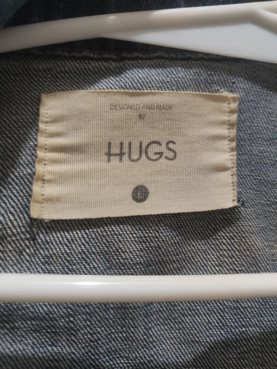 Campera HUGS - Vista 3