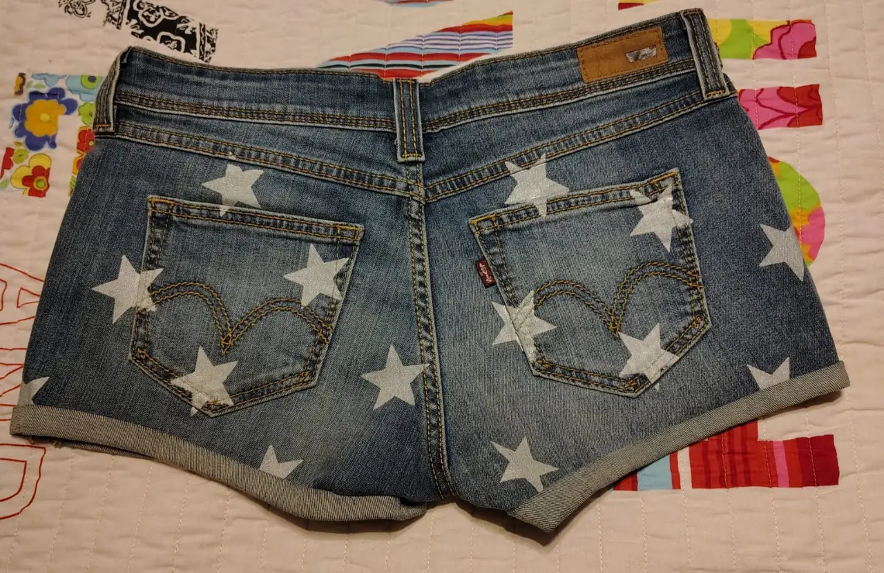 Short Levi's - Vista 2