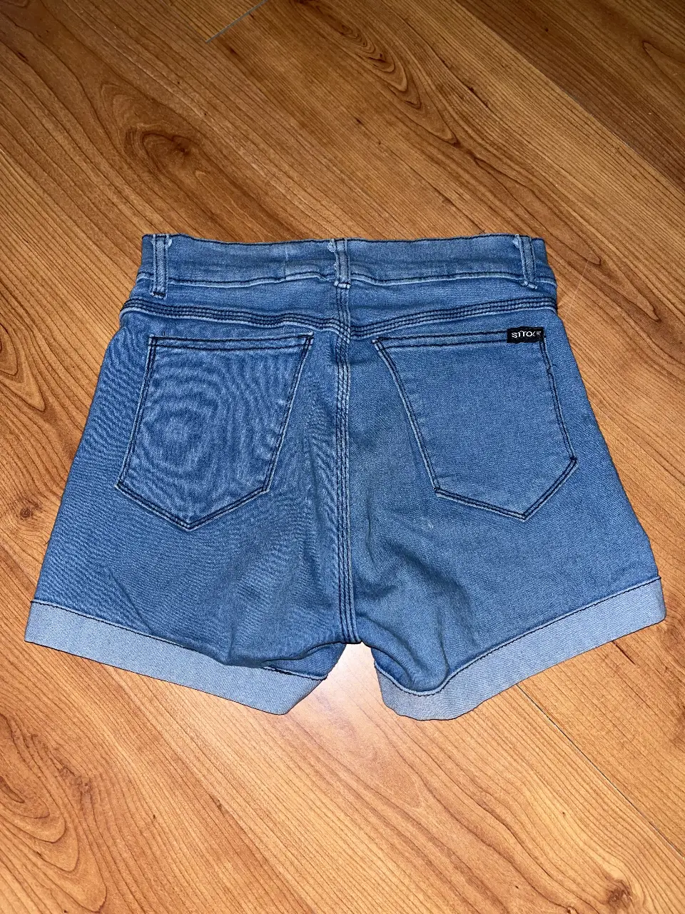 Short Sin marca - Vista 2