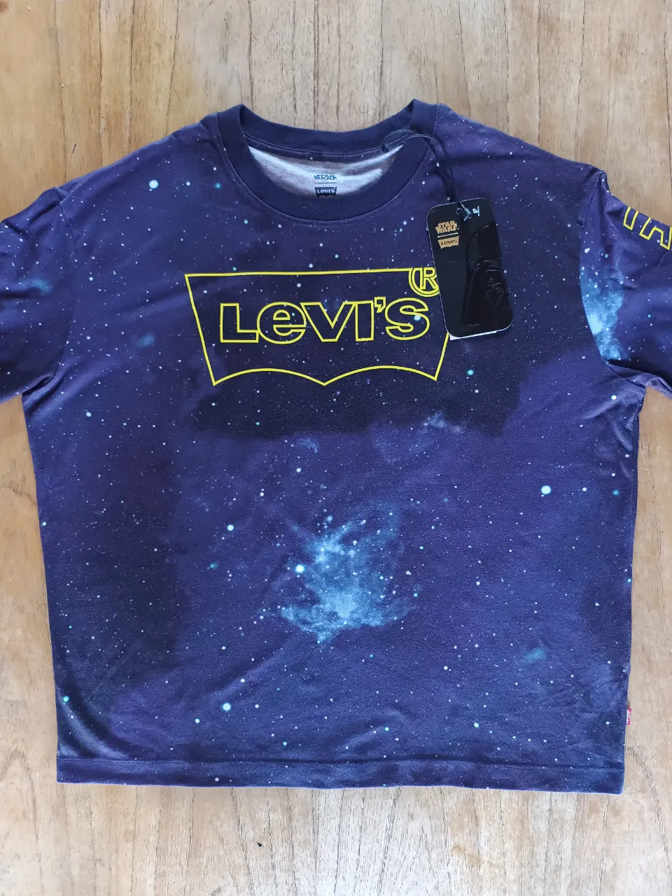 Remera Levi's - Vista 4