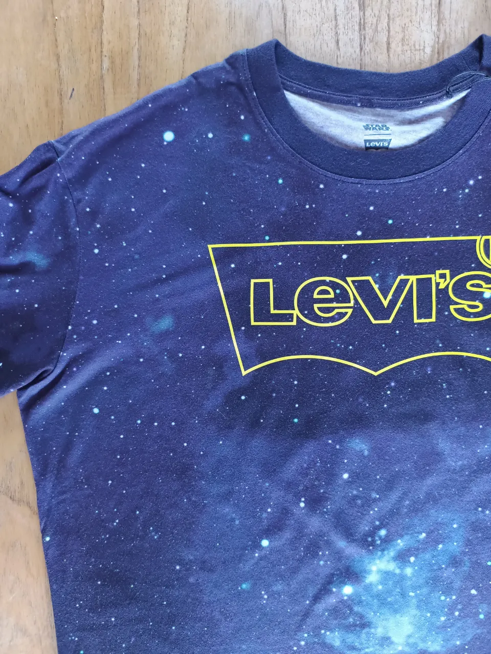 Remera Levi's - Vista 5