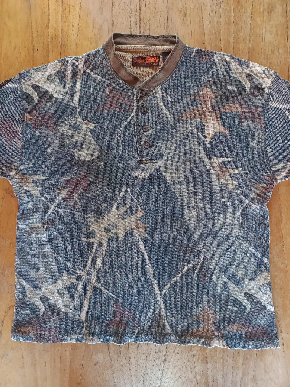 Remera Realtree - Vista 4