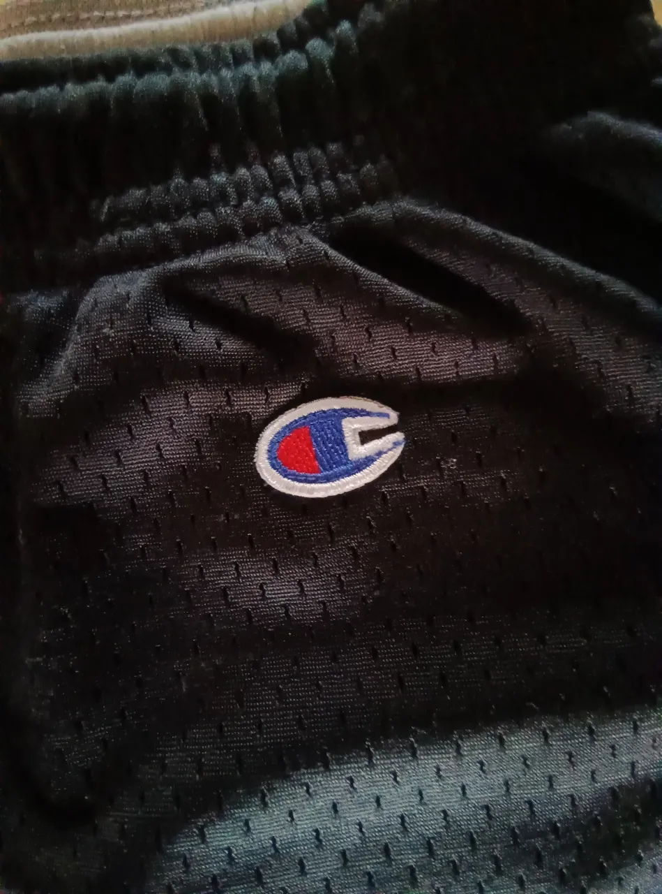 Short Champion - Vista 5