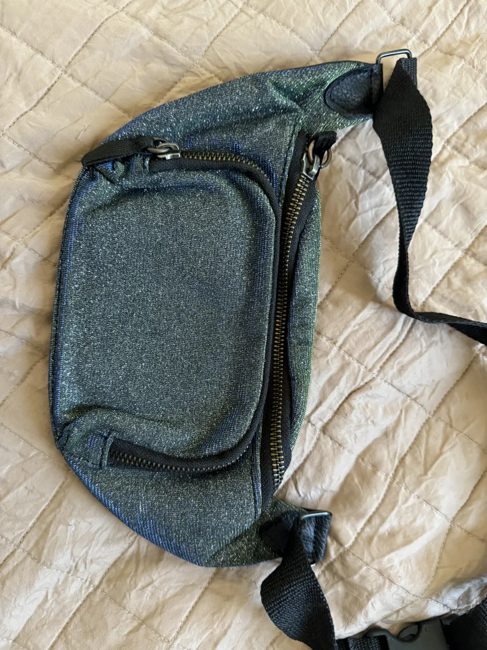 Riñonera Complot - Vista 3