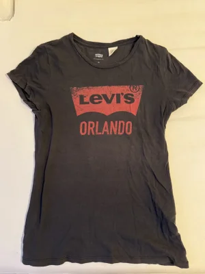 Levi's