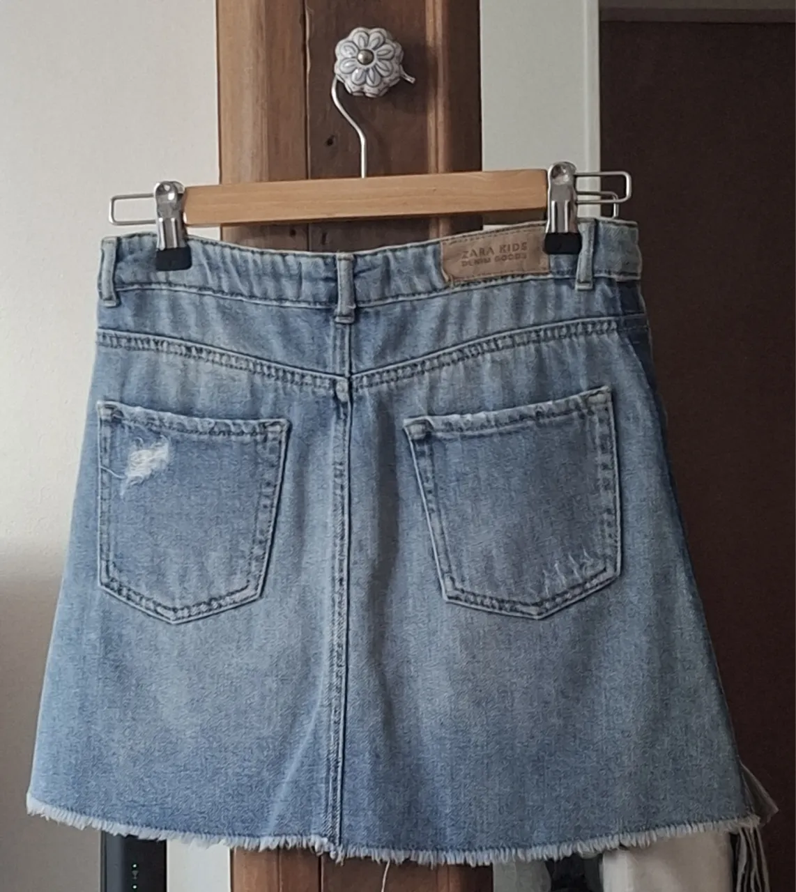 Pollera corta Zara - Vista 2