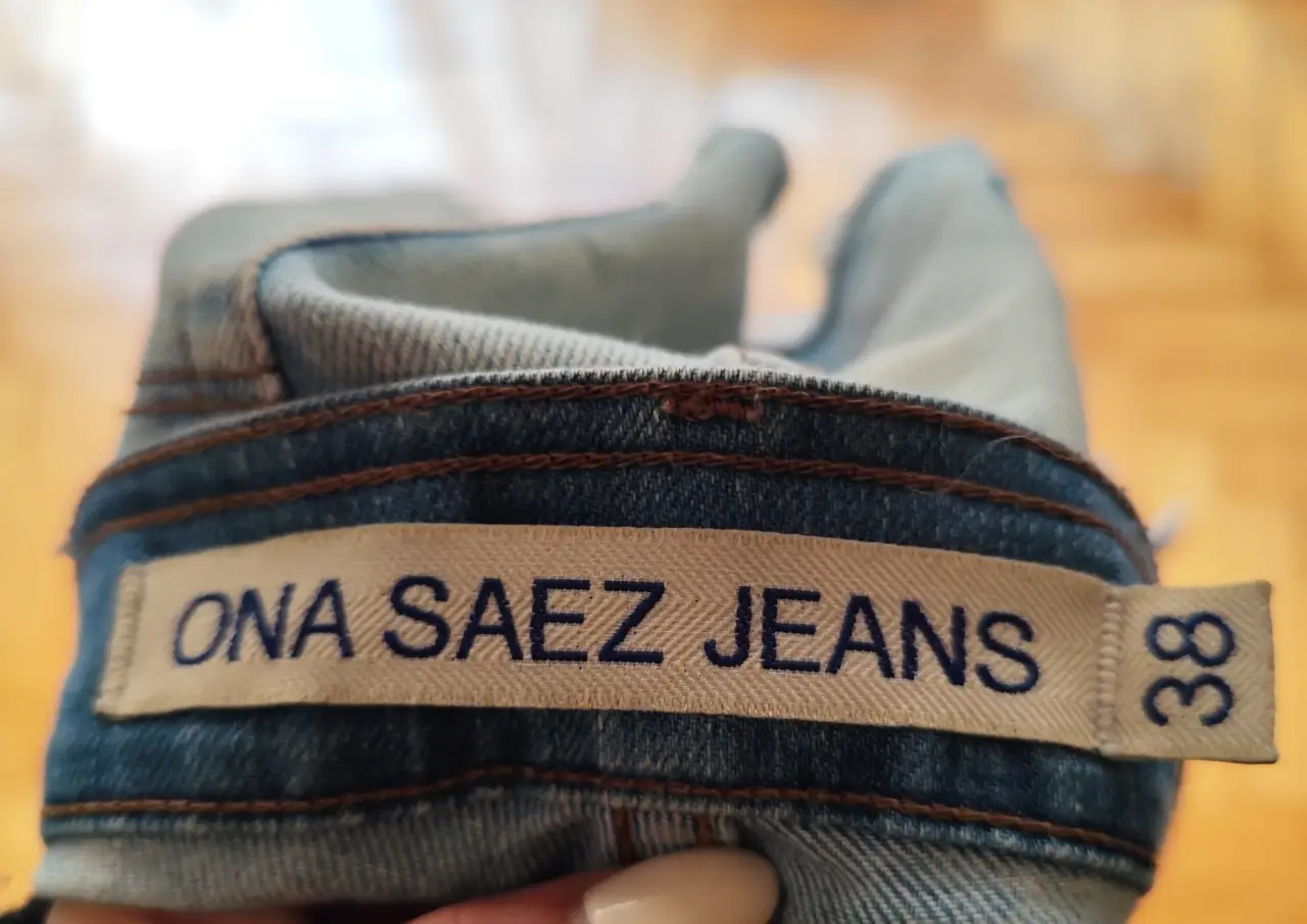 Short Ona Saez - Vista 3