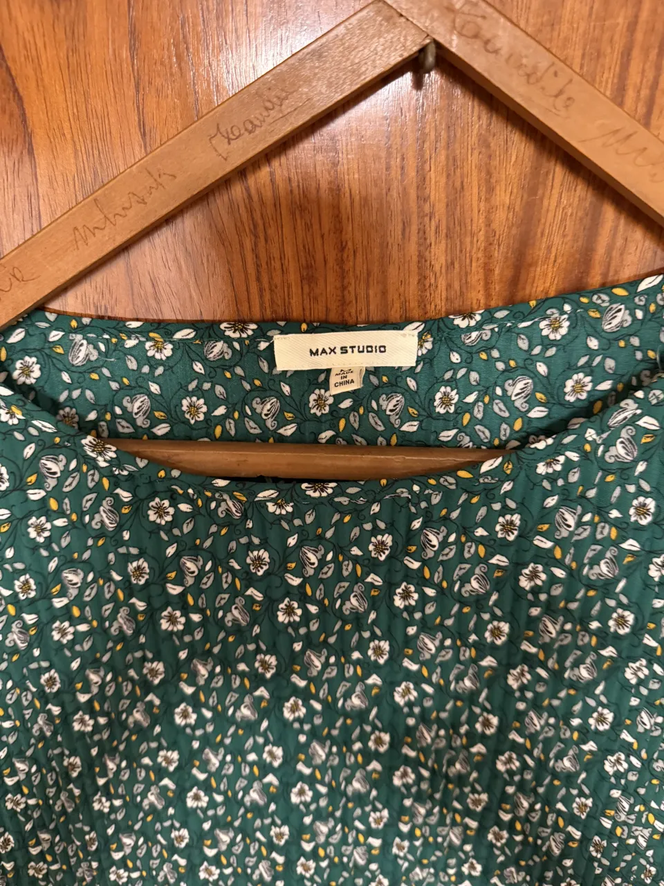 Remera Max Studio - Vista 3