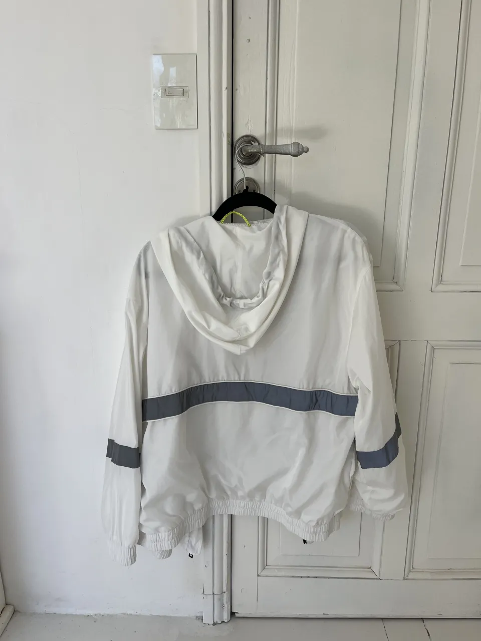 Campera Bershka - Vista 2