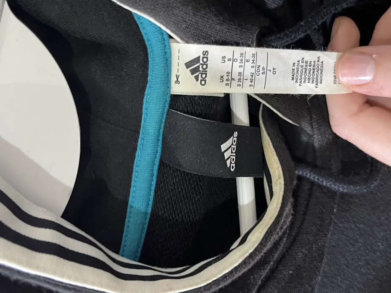 Buzo adidas - Vista 3