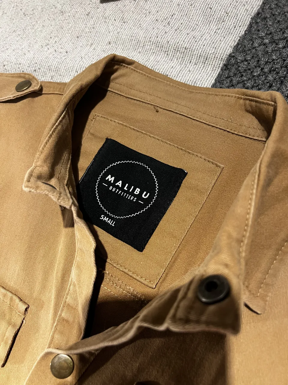 Camisa Malibú outfitters - Vista 4