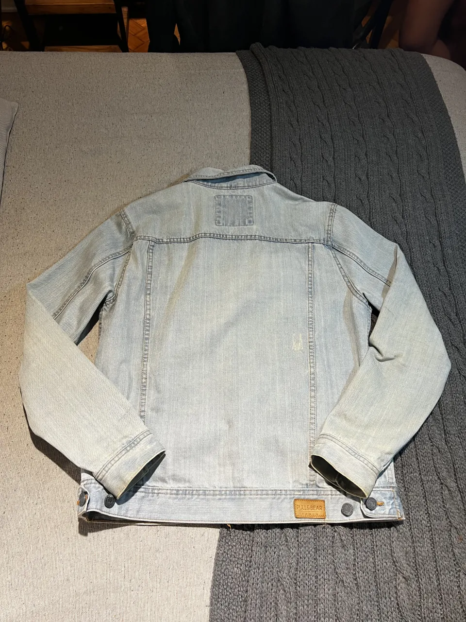 Campera Pull & Bear - Vista 3