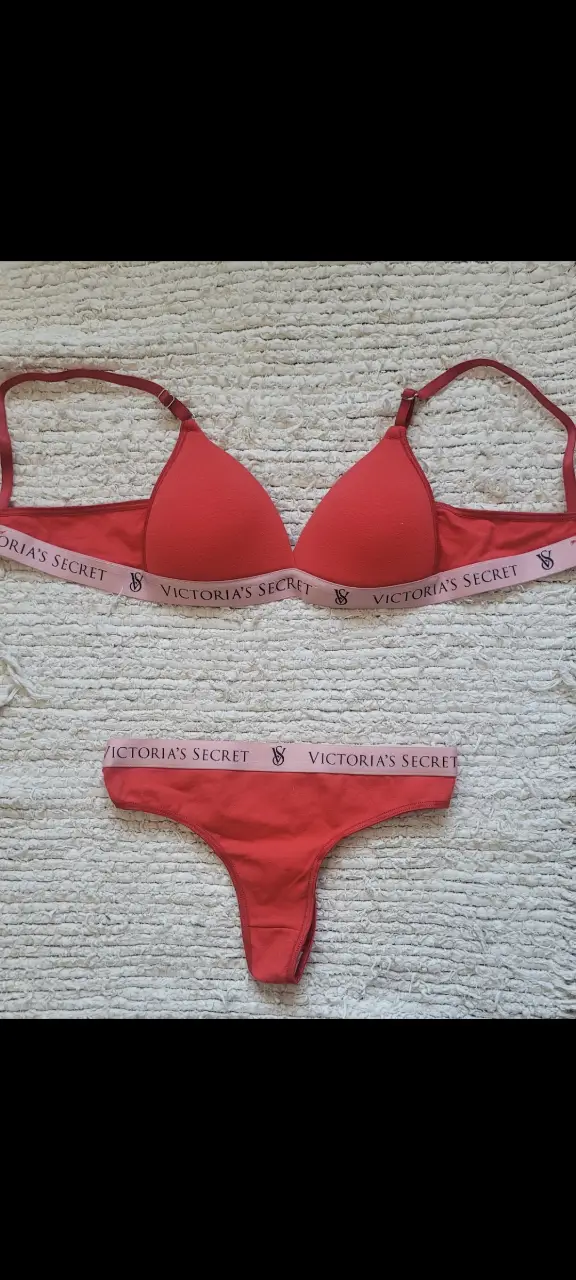 Conjunto Victoria's Secret - Vista 2