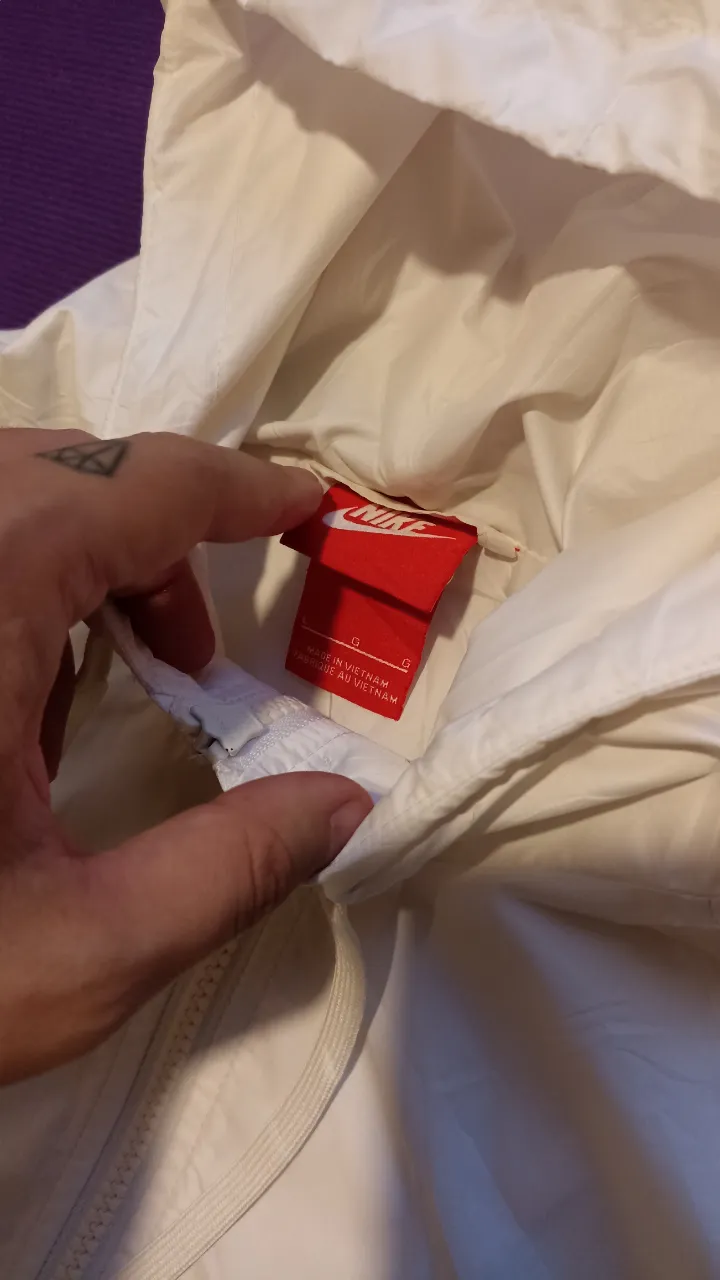 Rompeviento Nike - Vista 4