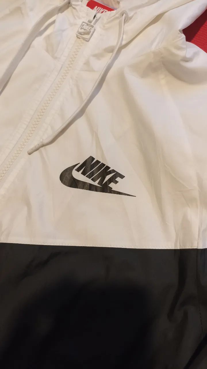 Rompeviento Nike - Vista 2