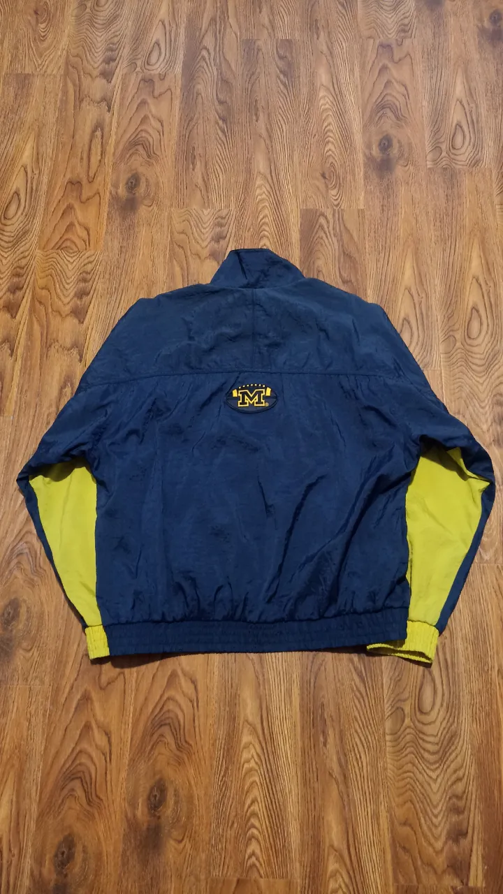 Campera Nike - Vista 6