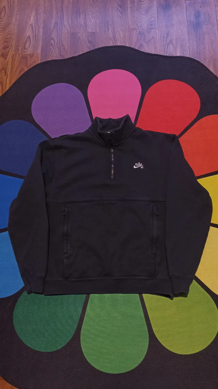 Sudadera anorak Nike SB boxi fit 
Talle L hombre 
Medidas:
Ancho axila 56cm 
Largo 62cm
Excelente estado
Color 9.5/10.