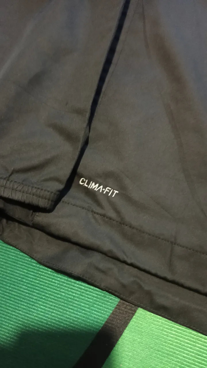 Campera Nike - Vista 2