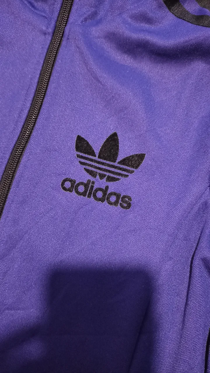 Campera adidas - Vista 2