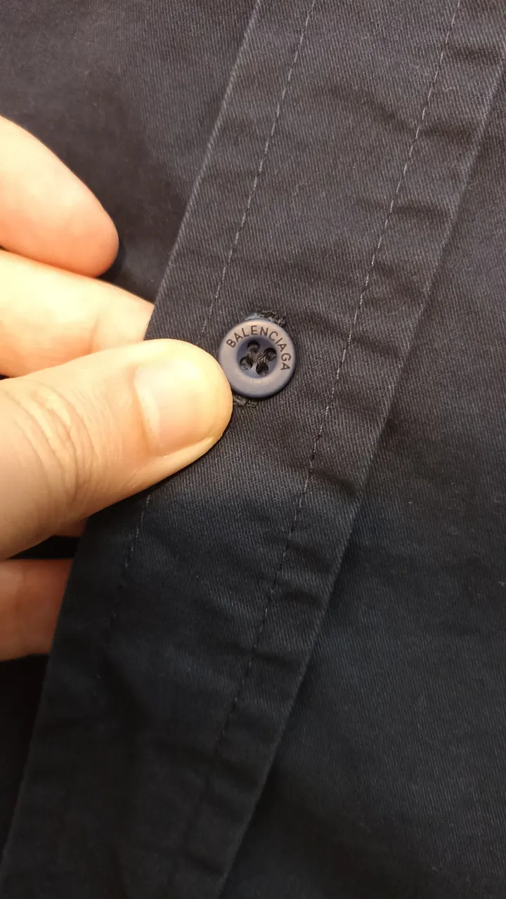 Camisa Balenciaga - Vista 3