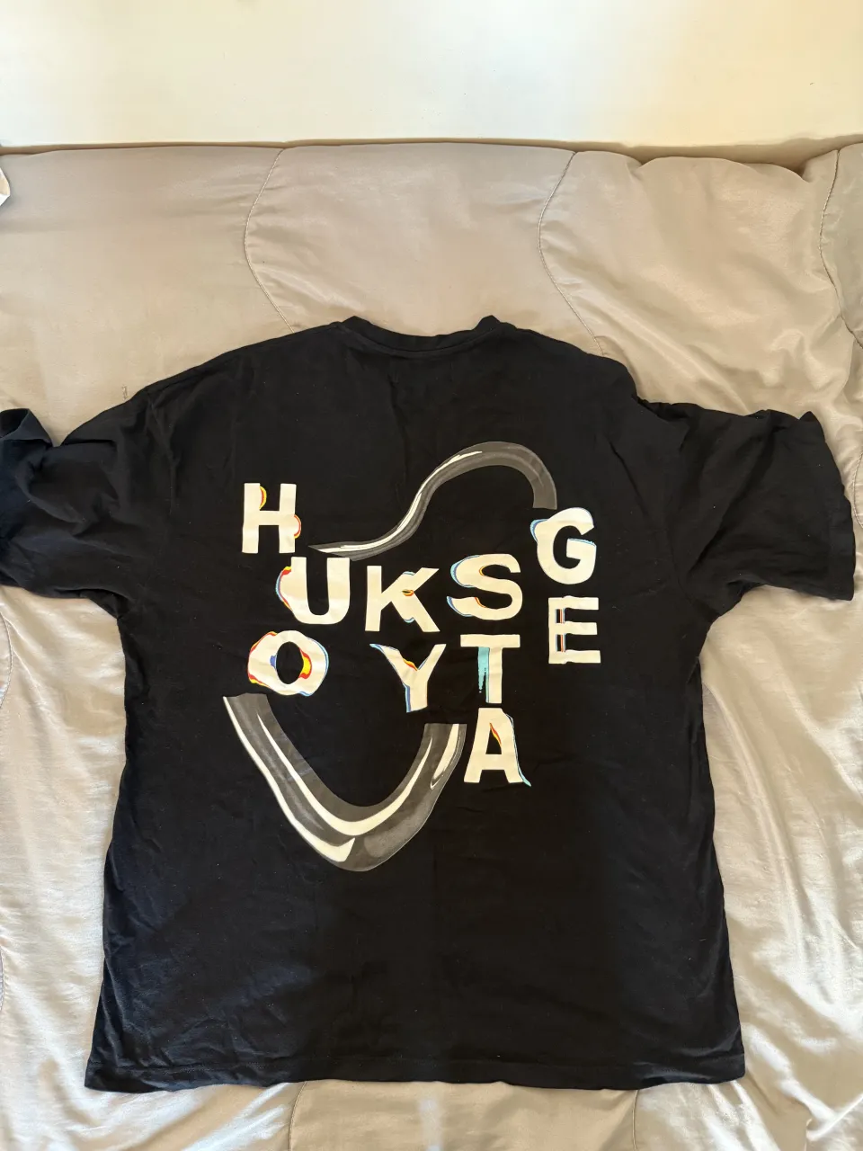 Remera Huoky - Vista 2