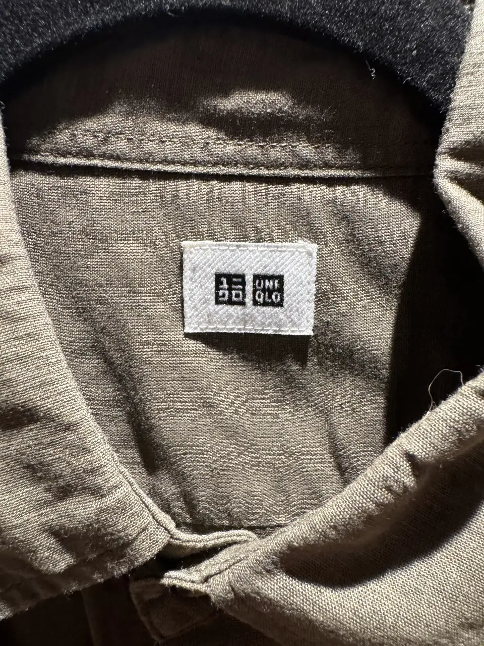 Camisa Uniqlo - Vista 2