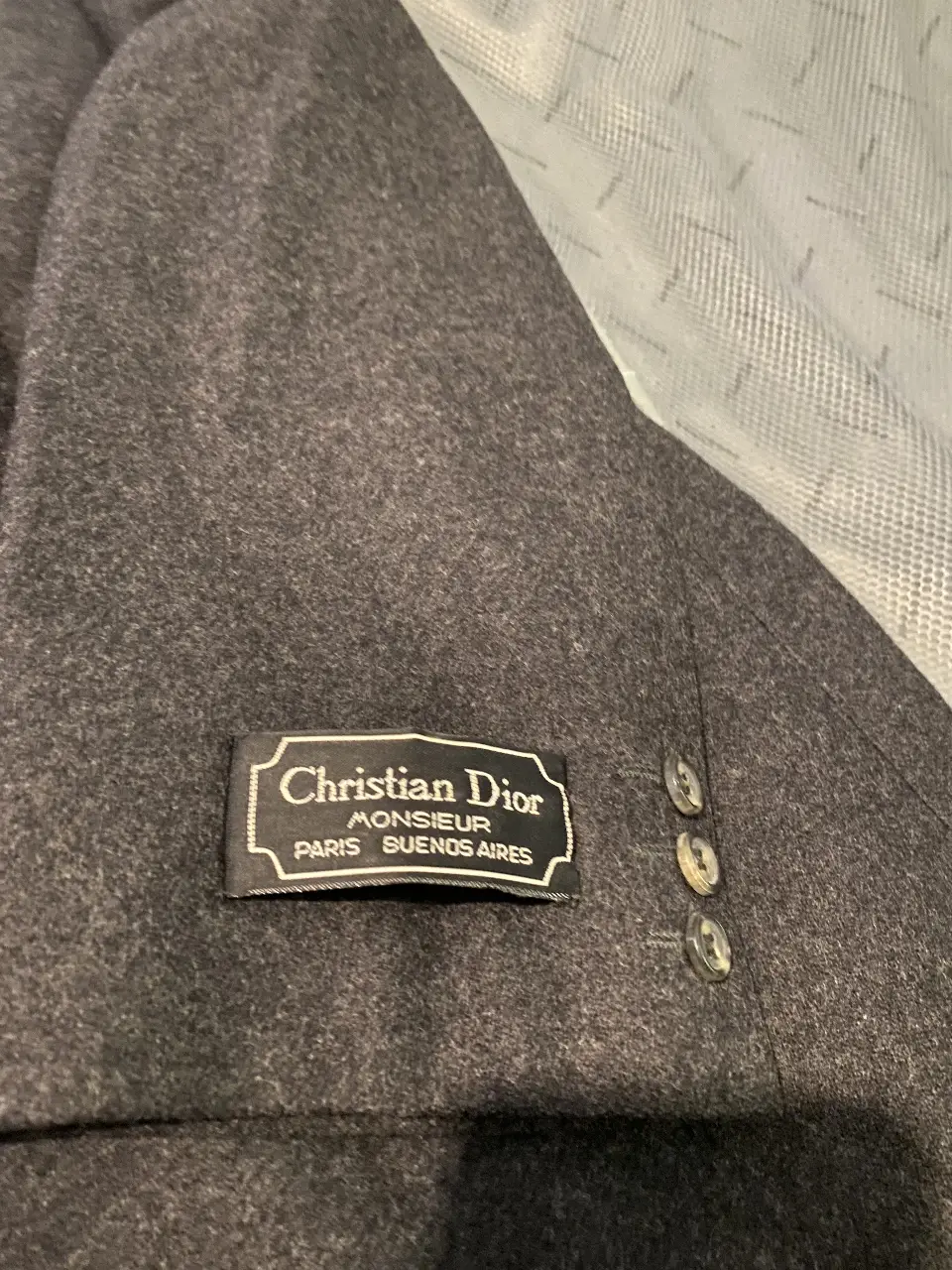 Tapado Christian Dior - Vista 3